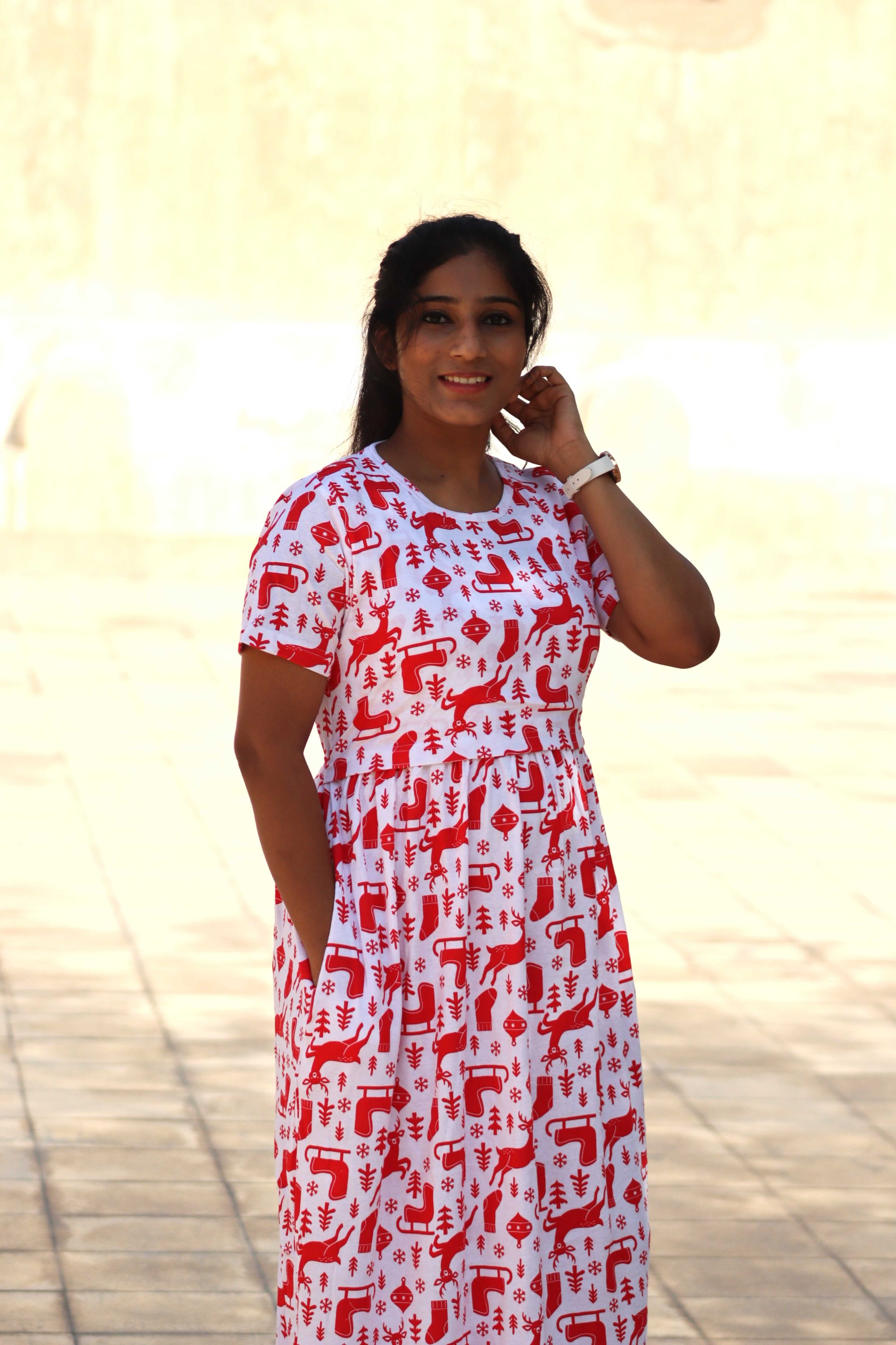 RED AND WHITE X'MAS ZIPLESS FEEDING FROCK